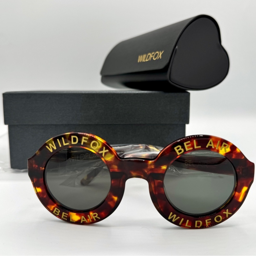 NWT Wildfox Bel Air Tortoise Shell Brown Belair Sunglasses Classic NEW with case
